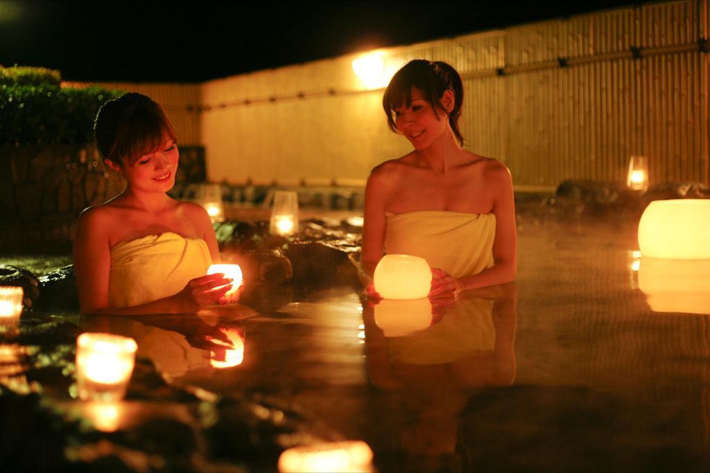 Hotel Kikunoyu Maniwa Bagian luar foto