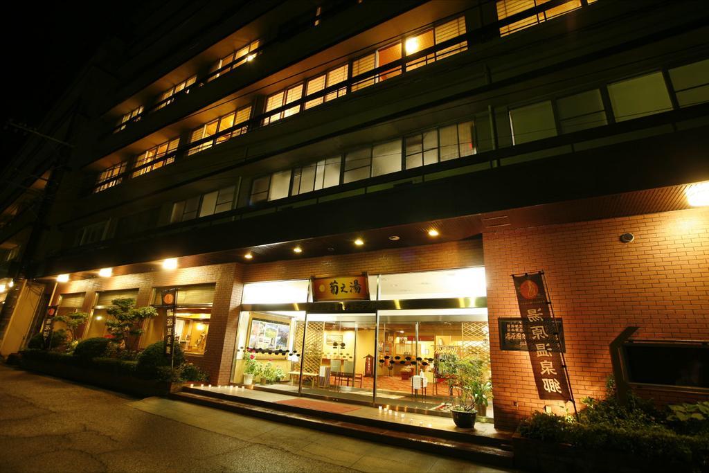 Hotel Kikunoyu Maniwa Bagian luar foto
